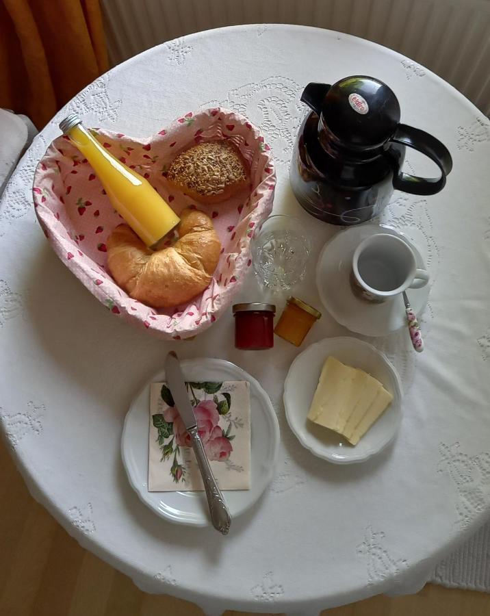 Privates Doppelzimmer Im Schwarzwald Lägenhet Schramberg Exteriör bild